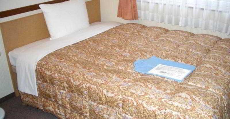 Toyoko Inn Sendai Nishi-Guchi Hirose-Dori Екстериор снимка